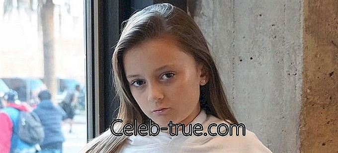 Sophie Fergi, populært kjent som Goth Girl, er en amerikansk barneskuespiller og YouTuber