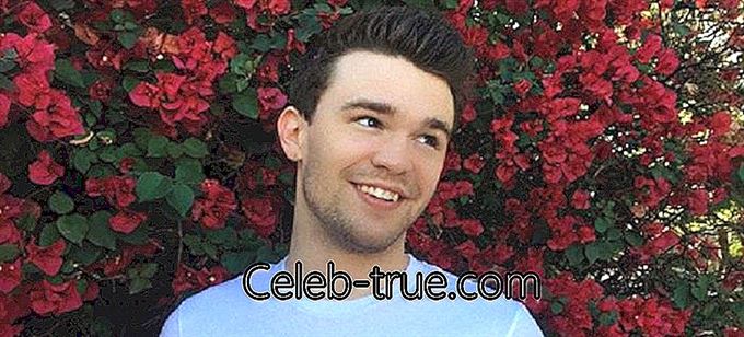 Peyton Clark é um jovem ator americano conhecido por seu papel na série de TV ‘Não sou eu