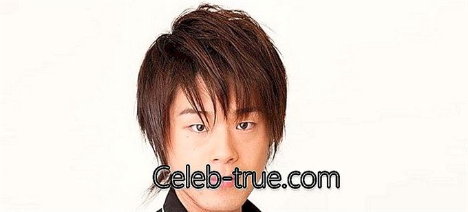 Yoshitsugu Matsuoka er en japansk stemmeskuespiller, der har vundet verdensomspændende berømmelse og anerkendelse