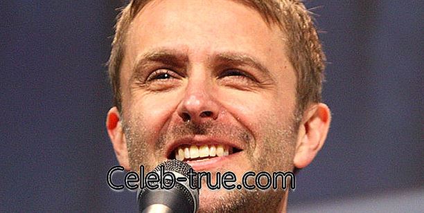 Christopher Ryan Hardwick Amerikalı bir komedyen, televizyon sunucusu,