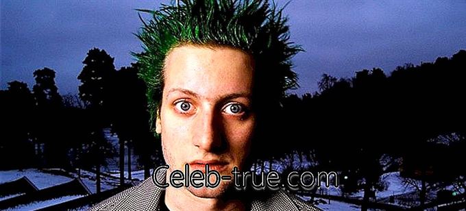 Tré Cool é um músico americano, mais conhecido como baterista da famosa banda 'Green Day'