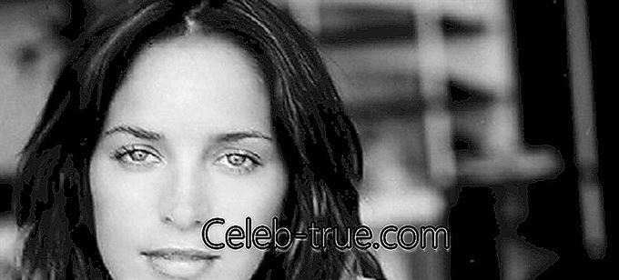 Chantal Kreviazuk es una cantante y compositora de música contemporánea para adultos y pianista clásico de Canadá.