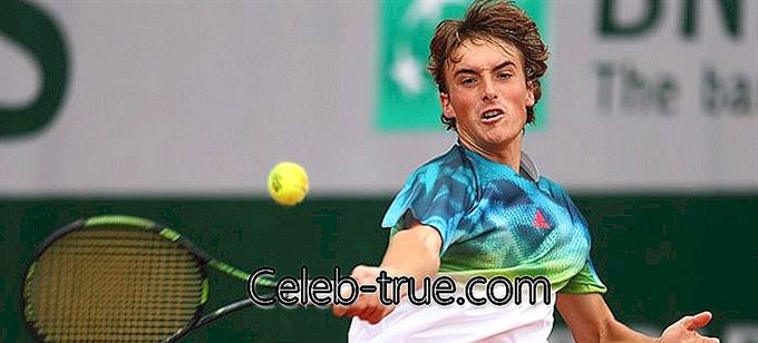 Stefanos Tsitsipas on kreikkalainen ammatillinen tennispelaaja. Katso tämä elämäkerta tietääkseen syntymäpäivänsä,